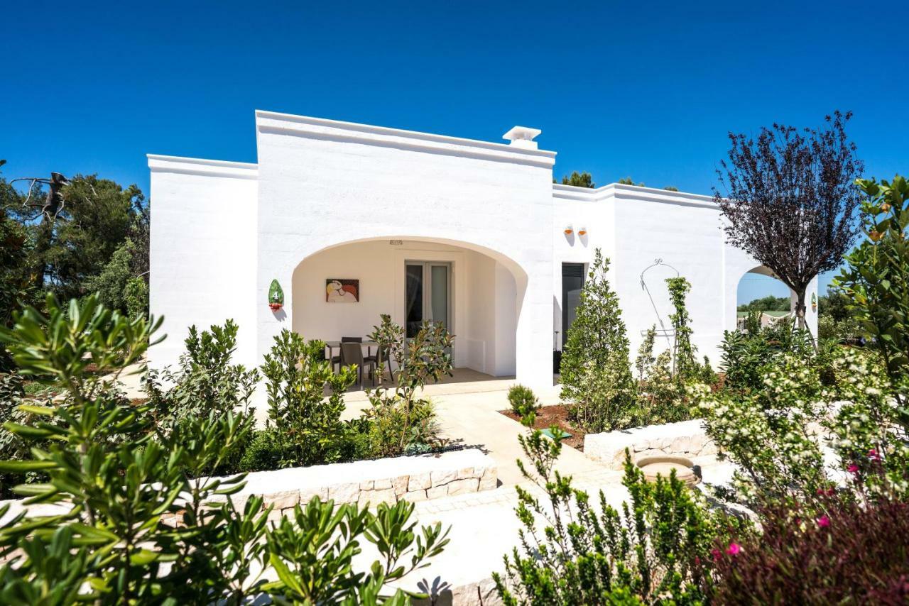 Borgo Cozzana Bed & Breakfast Monopoli Bagian luar foto